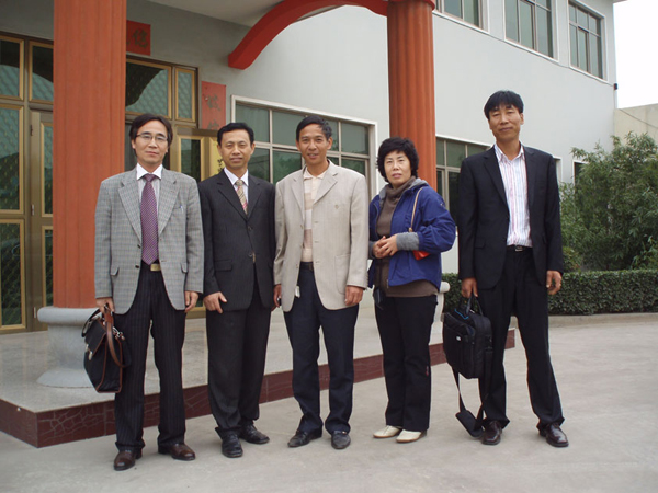 韓國友人在我廠 韓國友人在我廠